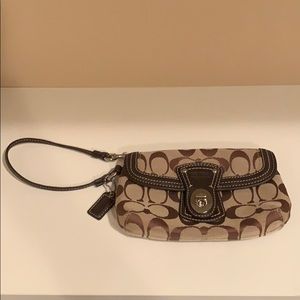 NEVER USED - Coach Wristlet